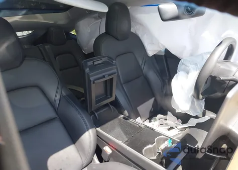 2020 Tesla Model Y Long Range Dual Motor All-Wheel Drive/Performance Dual Motor All-Wheel Drive z USA, uszkodzony, nr VIN 5YJYGDEF0LF001173